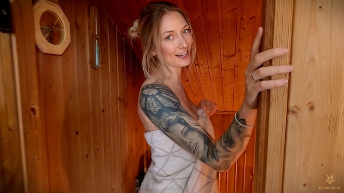 Fiona Fuchs Samenerguss statt Saunaaufguss Mein Nachbar fickt in der Sauna fremd